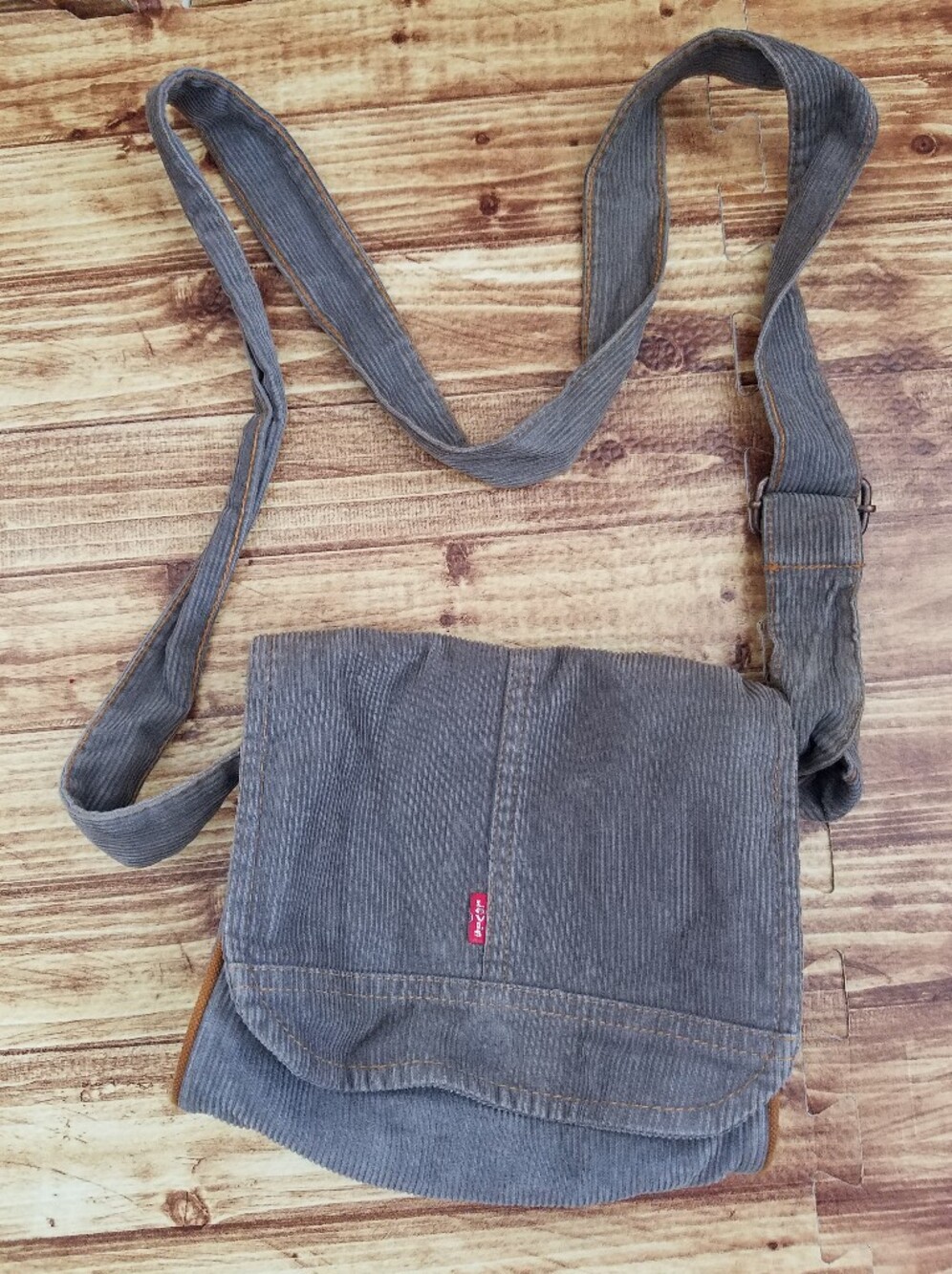 Vintage Levi’s Gray Corduroy Crossbody Small Messenger Bag Red Tab Y2K